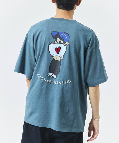 kaoyorinakami（カオヨリナカミ）の「kaoyorinakami × FREAK'S STORE/カオヨリナカミ 別注 ヘソダシボーイ Tee（Tシャツ/カットソー・メンズ・オフホワイト/ブルーグリーン/チャコールグレー・MEDIUM/SMALL/LARGE）」の19枚目の写真