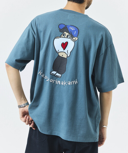 kaoyorinakami（カオヨリナカミ）の「kaoyorinakami × FREAK'S STORE/カオヨリナカミ 別注 ヘソダシボーイ Tee（Tシャツ/カットソー・メンズ・オフホワイト/ブルーグリーン/チャコールグレー・MEDIUM/SMALL/LARGE）」の20枚目の写真