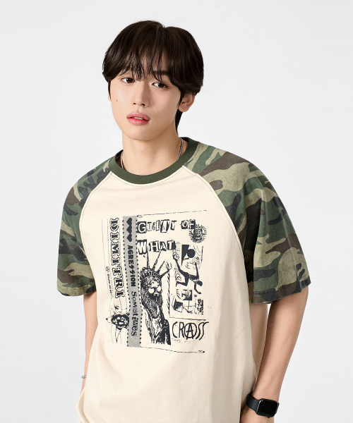 DIMITRI BLACK（ディミトリブラック）の「ラグラン配色ピグメントアートワーク半袖Tシャツ_アイボリー&カモ（Tシャツ/カットソー・レディース・その他・MEDIUM/LARGE/X-LARGE）」の4枚目の写真