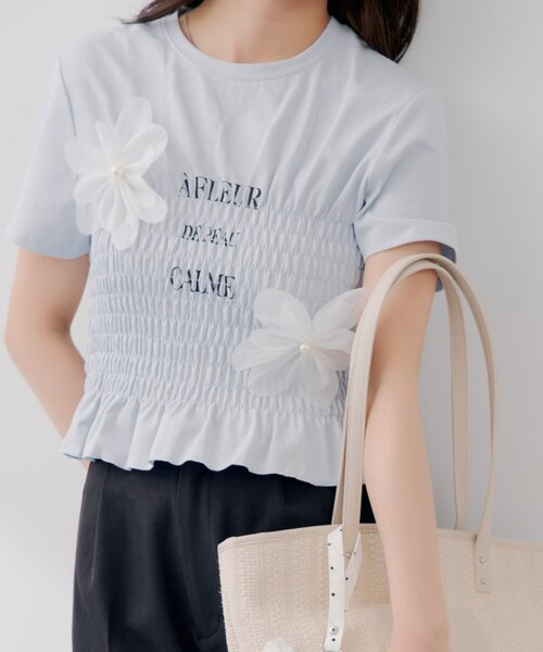 Chico(チコ)の「【SALON by Chico】3DフラワーシャーリングTシャツ(Tシャツ/カットソー・レディース・ブルー/ブラック/ホワイト・FREE)」の9枚目の写真
