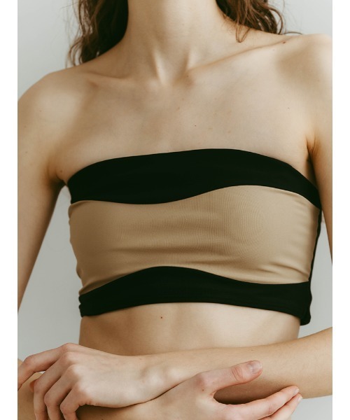 ILANIS(イラニス)の「Ease Two-Tone Bandeau|カップ付きバイカラーバンドゥ(チューブトップ・レディース・ブルー系その他/ベージュ系その他/ブラック×ホワイト・S/M)」の6枚目の写真