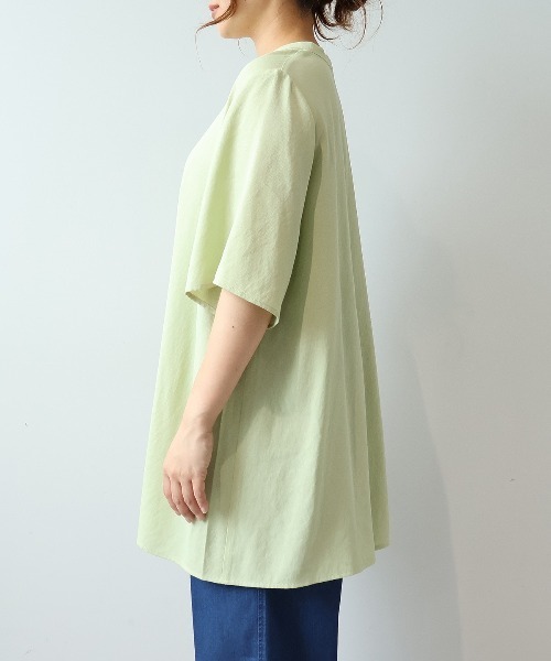 MB mint breeze(エムビーミントブリーズ)の「【LL~6L 大きいサイズ】【WEB限定】麻調スラブピンタックチュニック(チュニック・レディース・グリーン/ネイビー・6L/LL/3L/4L/5L)」の14枚目の写真