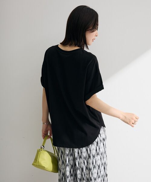 Green Parks(グリーンパークス)の「【接触冷感・抗菌防臭】裾ラウンド機能ロゴTシャツ(Tシャツ/カットソー・レディース・ライトベージュ/ブラック/オフホワイト/杢グレー・FREE)」の8枚目の写真