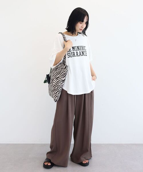 Green Parks(グリーンパークス)の「【接触冷感・抗菌防臭】裾ラウンド機能ロゴTシャツ(Tシャツ/カットソー・レディース・ライトベージュ/ブラック/オフホワイト/杢グレー・FREE)」の20枚目の写真