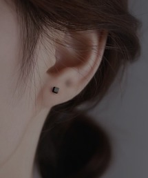 YU-KA:スクエアミニスタッドピアス Square Mini Stud Earrings