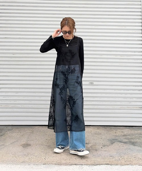 ISOOK(アイスー)の「刺繍レースキャミソールワンピース(chiica select) / シアー キャミワンピ レイヤードワンピ 重ね着(ワンピース・レディース・ブラック/ホワイト・FREE)」の6枚目の写真