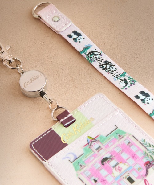 Cath Kidston（キャスキッドソン）の「ランヤード Cath Hotel（パスケース・レディース・ピンク・FREE）」の2枚目の写真