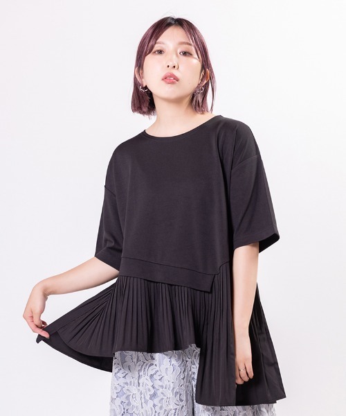 OSMOSIS(オズモーシス)の「プリーツ切替Tシャツ(Tシャツ/カットソー・レディース・ホワイト/ネイビー/ブラック・ONE SIZE)」の1枚目の写真