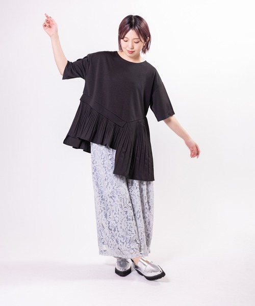 OSMOSIS(オズモーシス)の「プリーツ切替Tシャツ(Tシャツ/カットソー・レディース・ホワイト/ネイビー/ブラック・ONE SIZE)」の11枚目の写真