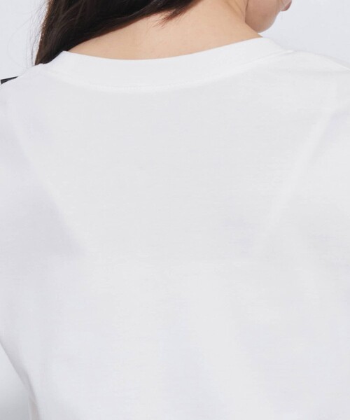 UNITED TOKYO(ユナイテッドトウキョウ)の「【一枚で着映え】3DブルームTシャツ|夏服/ウォッシャブル/オケージョン/フラワーモチーフ/細見え/カットソー(Tシャツ/カットソー・レディース・ブラック/アイボリー・FREE)」の12枚目の写真