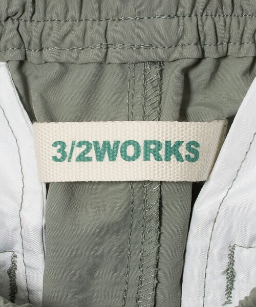 green label relaxing(グリーンレーベルリラクシング)の「【別注/WEB限定】<3/2 WORKS>GLR サプレックスナイロン トレーニング パンツ(その他パンツ・メンズ・オリーブ/ブラック・S/M/L/XL)」の18枚目の写真