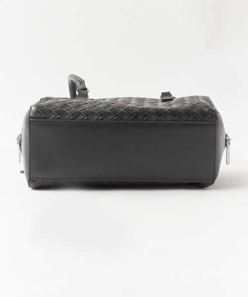 Chick(チック)の「Diamond-Design 2-Way Shoulder Bag with Star-Shaped Charm / 星型チャーム付き ダイヤデザイン2WAY ショルダーバッグ ガーリー 韓国 レディース 秋 秋服 2026年秋冬(ショルダーバッグ・レディース・ホワイト/ブラック/イエロー・FREE)」の4枚目の写真