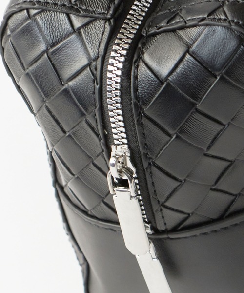 Chick(チック)の「Diamond-Design 2-Way Shoulder Bag with Star-Shaped Charm / 星型チャーム付き ダイヤデザイン2WAY ショルダーバッグ ガーリー 韓国 レディース 秋 秋服 2026年秋冬(ショルダーバッグ・レディース・ホワイト/ブラック/イエロー・FREE)」の8枚目の写真