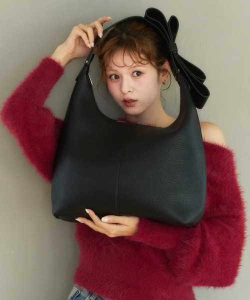 Olu.(オルドット)の「ショルダーリボンマルシェバッグ(ショルダーバッグ・レディース・ブラウン/ブラック/ブラウン系その他・FREE)」の6枚目の写真