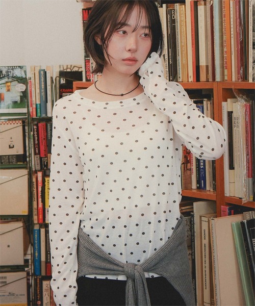 miette（ミエット）の「ベーシックロングフィンガートップス（Tシャツ/カットソー・レディース・オフホワイト/チャコール/ブラック・FREE）」の5枚目の写真