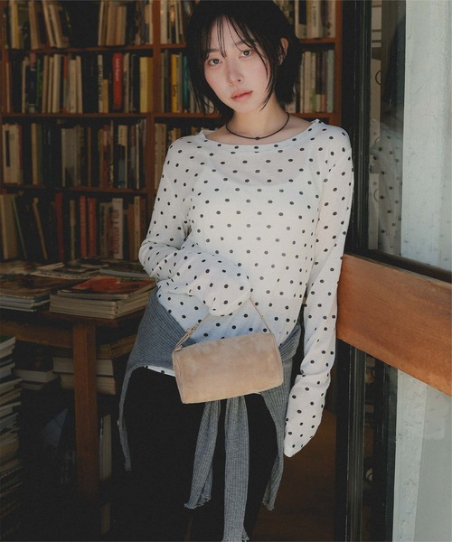 miette（ミエット）の「ベーシックロングフィンガートップス（Tシャツ/カットソー・レディース・オフホワイト/チャコール/ブラック・FREE）」の10枚目の写真