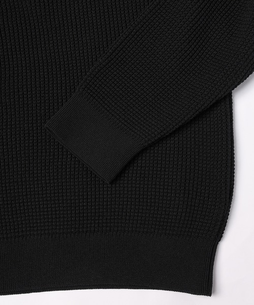 CULLNI(クルニ)の「Organic Cotton Waffle Minimal Henley Neck Knit Pullover(ニット/セーター・メンズ・レッド/ブラック/ブラウン系/ネイビー系・1/0/2)」の17枚目の写真