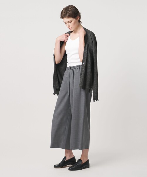 LOEFF(ロエフ)の「<LOEFF>トロピカルウール ガウチョパンツ(その他パンツ・レディース・ネイビー/グレー系・1/0)」の4枚目の写真