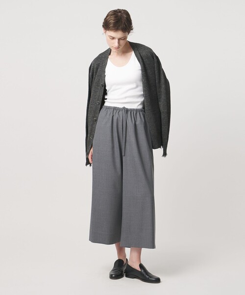 LOEFF(ロエフ)の「<LOEFF>トロピカルウール ガウチョパンツ(その他パンツ・レディース・ネイビー/グレー系・1/0)」の5枚目の写真