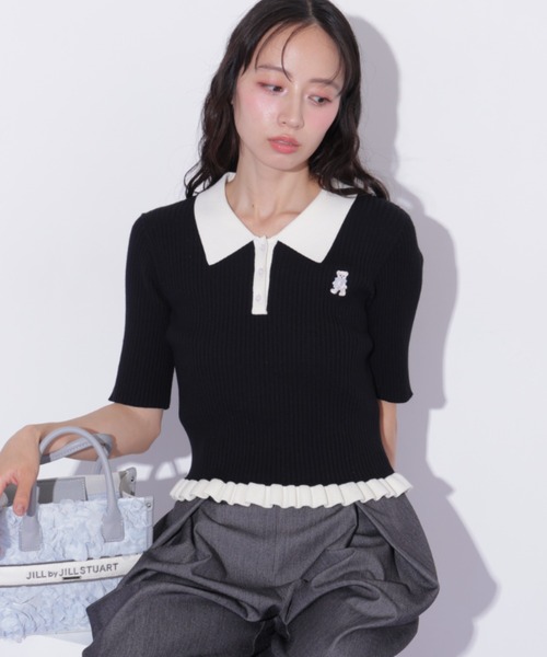 JILL by JILL STUART（ジルバイジルスチュアート）の「＜BEARシリーズ＞フリルポロニット（ニット/セーター・レディース・グレー/ブラック/レッド・FREE）」の19枚目の写真