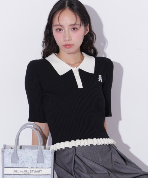 JILL by JILL STUART（ジルバイジルスチュアート）の「＜BEARシリーズ＞フリルポロニット（ニット/セーター・レディース・グレー/ブラック/レッド・FREE）」の15枚目の写真