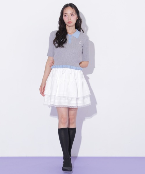 JILL by JILL STUART（ジルバイジルスチュアート）の「＜BEARシリーズ＞フリルポロニット（ニット/セーター・レディース・グレー/ブラック/レッド・FREE）」の13枚目の写真