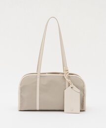 russet（ラシット）の「《キャリーバッグに乗せられる》トラベル