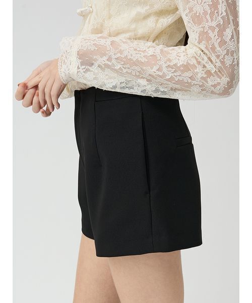 LILY BROWN（リリーブラウン）の「バリエーションマイクロショートパンツ（その他パンツ・レディース・ブラウン/ブラック/グレー/グレイッシュベージュ・1/0）」の7枚目の写真