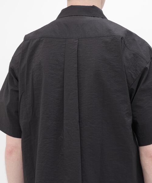 AVIREX(アヴィレックス)の「《URBAN GEAR》HEAT SHIELD MESH POCKET NYLON SHIRT / アーバンギア ヒートシールド メッシュポケット ナイロンシャツ / AVIREX / アヴィレックス(シャツ/ブラウス・メンズ・グレー/ブラック・LARGE/MEDIUM/XX-LARGE)」の5枚目の写真