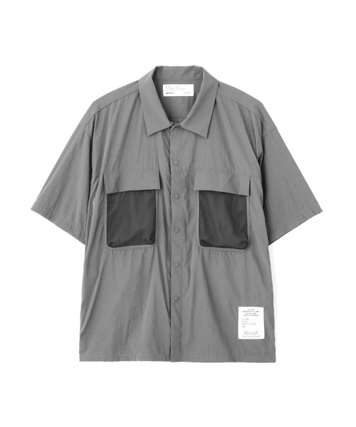 AVIREX(アヴィレックス)の「《URBAN GEAR》HEAT SHIELD MESH POCKET NYLON SHIRT / アーバンギア ヒートシールド メッシュポケット ナイロンシャツ / AVIREX / アヴィレックス(シャツ/ブラウス・メンズ・グレー/ブラック・LARGE/MEDIUM/XX-LARGE)」の2枚目の写真