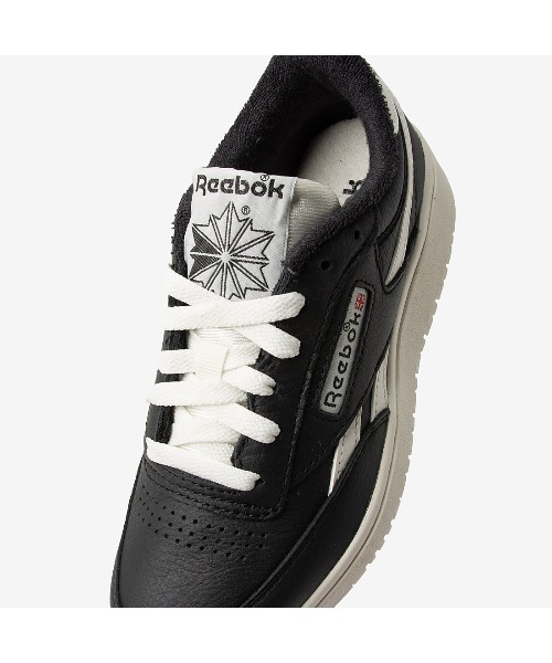 Reebok(リーボック)の「クラブシー ダブル リベンジ / CLUB C DOUBLE REVENGE(スニーカー・レディース・ブラック/アイボリー・23.0cm/24.5cm/22.0cm/22.5cm/23.5cm/24.0cm/25.0cm/25.5cm/26.0cm)」の7枚目の写真