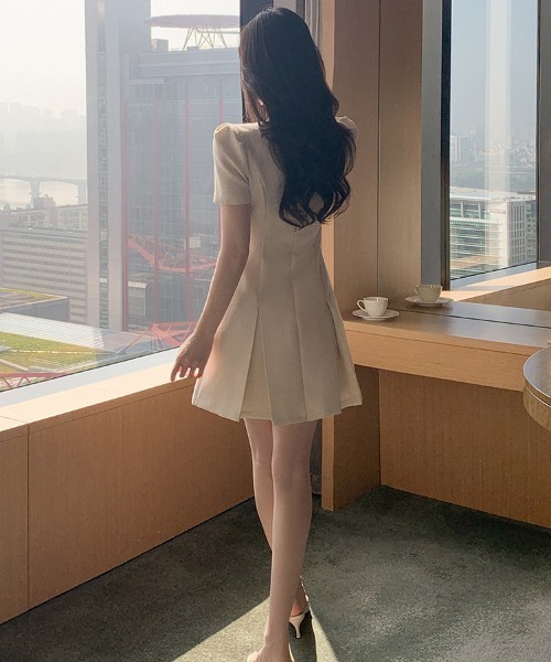 Aelina（エリナ）の「半袖ショートワンピース（ワンピース・レディース・ベージュ/ピンク・S/M）」の5枚目の写真