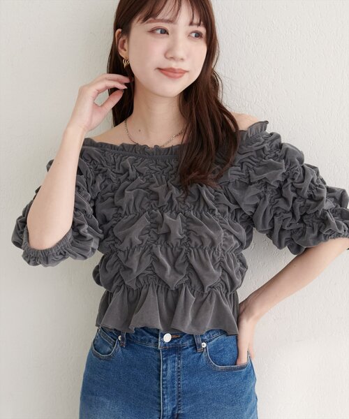 natural couture(ナチュラルクチュール)の「シアーベロアシャーリングTOPS(Tシャツ/カットソー・レディース・ブラウン/チャコールグレー/ブラック/サックスブルー/グレイッシュベージュ/ドット/アイボリー・FREE)」の20枚目の写真