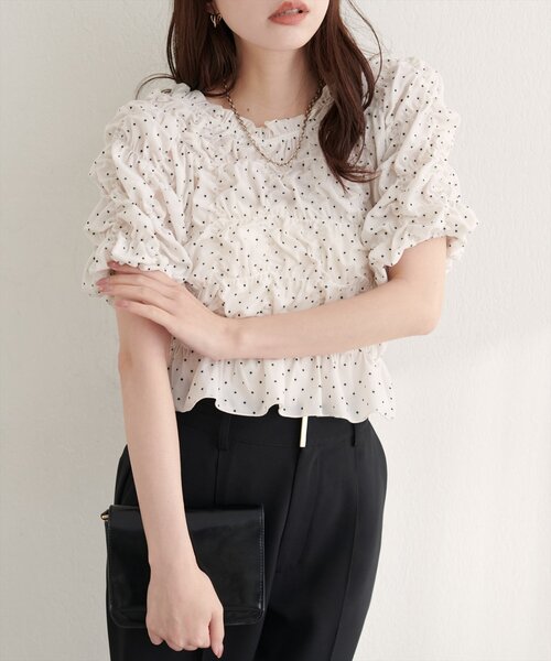 natural couture(ナチュラルクチュール)の「シアーベロアシャーリングTOPS(Tシャツ/カットソー・レディース・ブラウン/チャコールグレー/ブラック/サックスブルー/グレイッシュベージュ/ドット/アイボリー・FREE)」の10枚目の写真