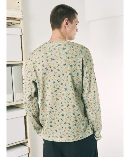 PHINGERIN（フィンガリン）の「FLOWER L/S WAFFLE THERMAL（Tシャツ/カットソー・メンズ・ベージュ/ブラック・L/M）」の5枚目の写真