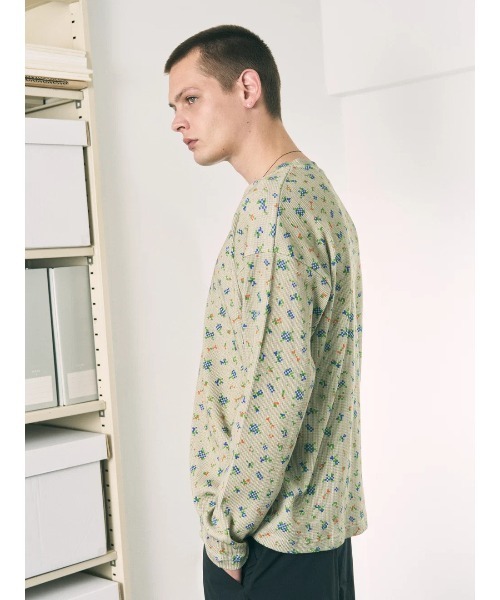 PHINGERIN（フィンガリン）の「FLOWER L/S WAFFLE THERMAL（Tシャツ/カットソー・メンズ・ベージュ/ブラック・L/M）」の6枚目の写真