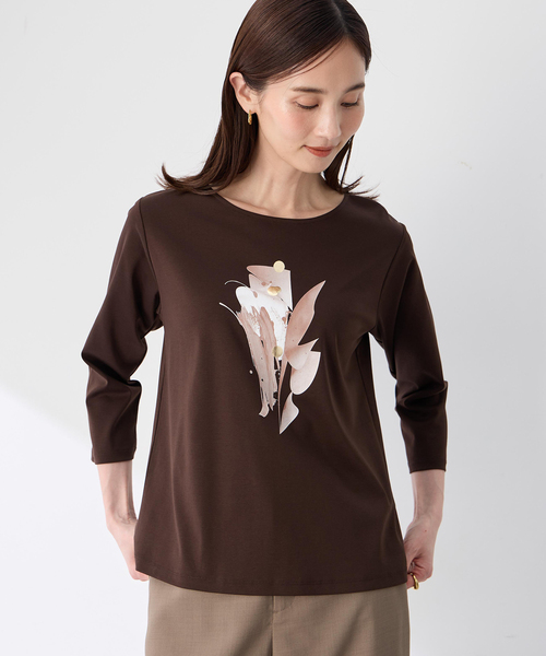 A/C DESIGN BY ALPHA CUBIC(エーシーデザインバイアルファキュービック)の「【藤井桜子さんコラボ】グラフィックプリント7分袖Tシャツ(Tシャツ/カットソー・レディース・ブラウン/ネイビー/ライトグレー・LL/M/L/3L)」の16枚目の写真