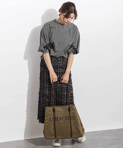 LIBERCORE par BEBE(リベルコアパルベベ)の「BIGリボンモチーフバルーンスリーブ天竺6分袖Tシャツ 親子お揃い 大人(140~160cm)(Tシャツ/カットソー・レディース・グレー/ブラウン・M/S)」の6枚目の写真