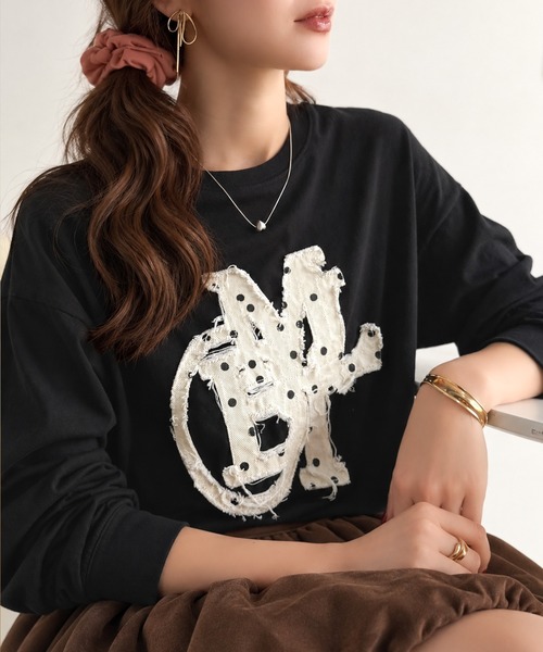 mily bilet(ミウィビレット)の「【mily bilet】"秋もこの子と一緒♪"ヴィンテージライクな存在感。ドットデニムフリンジワッペン使いロンT(長袖)(Tシャツ/カットソー・レディース・ブラック系1/ホワイト系1/ホワイト・X-LARGE/LARGE/SMALL/MEDIUM)」の11枚目の写真