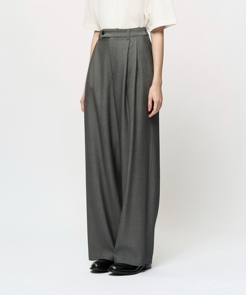 Juha(ユハ)の「2TUCK WIDE PATTERNED PANTS(スラックス・メンズ・ストライプ/その他1・4/3/2)」の3枚目の写真