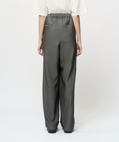Juha(ユハ)の「2TUCK WIDE PATTERNED PANTS(スラックス・メンズ・ストライプ/その他1・4/3/2)」の5枚目の写真