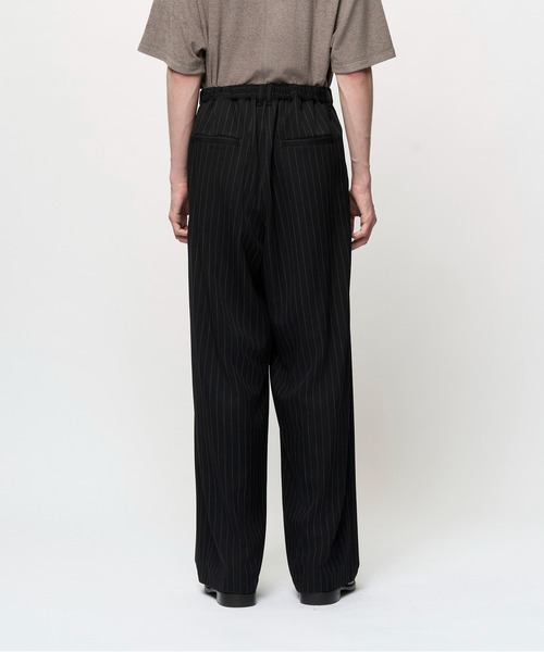 Juha(ユハ)の「2TUCK WIDE PATTERNED PANTS(スラックス・メンズ・ストライプ/その他1・4/3/2)」の7枚目の写真