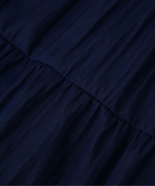 les fees love filles(レフェラブフィユ)の「Navy Bow Strap Tiered Midi Dress(ワンピース・レディース・ネイビー・FREE)」の5枚目の写真