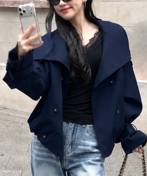 Achic（アシック）の「スタンドカラーショートトレンチジャケット（トレンチコート・レディース・ベージュ/ネイビー・M）」の10枚目の写真
