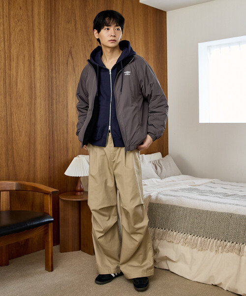UMBRO（アンブロ）の「UMBRO × PUBLUX/アンブロ 別注 ボア フリース × ナイロン リバーシブル ジャケット　限定展開（ブルゾン・メンズ・チャコールグレー/ネイビー/ブラック・LARGE/MEDIUM）」の10枚目の写真