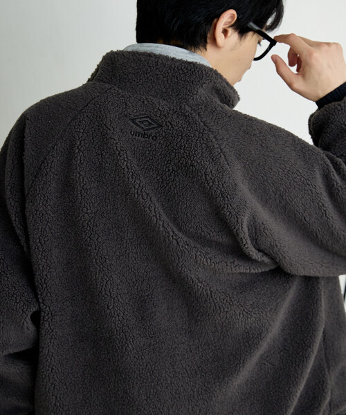 UMBRO（アンブロ）の「UMBRO × PUBLUX/アンブロ 別注 ボア フリース × ナイロン リバーシブル ジャケット　限定展開（ブルゾン・メンズ・チャコールグレー/ネイビー/ブラック・LARGE/MEDIUM）」の19枚目の写真