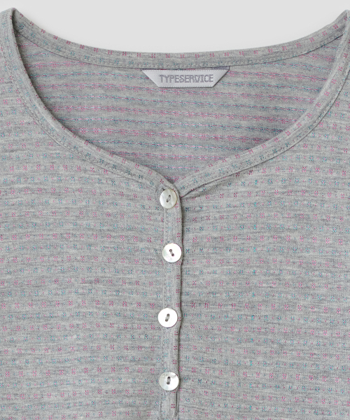 TYPESERVICE（タイプサービス）の「パイピングヘンリーネックトップ[グレー]（Tシャツ/カットソー・レディース・その他・FREE）」の4枚目の写真