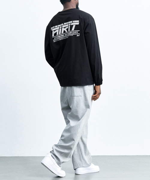 AIRIT(アイリット)の「アクティブストレッチピステLS AM1196 BK(Tシャツ/カットソー・メンズ・ブラック・X-LARGE/XXX-LARGE/XXXXX-LARGE)」の4枚目の写真