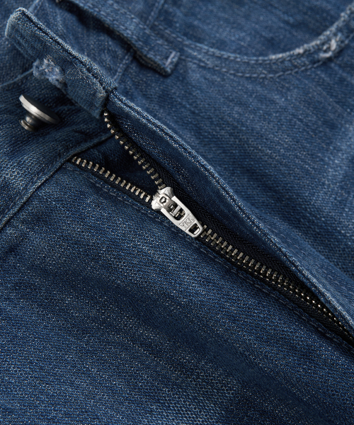 TOFFEE（トフィー）の「ヴィンテージテクスチャーストレートデニムパンツ (MEDIUM INDIGO)（デニムパンツ・メンズ・その他・SMALL/MEDIUM/LARGE/X-LARGE）」の5枚目の写真