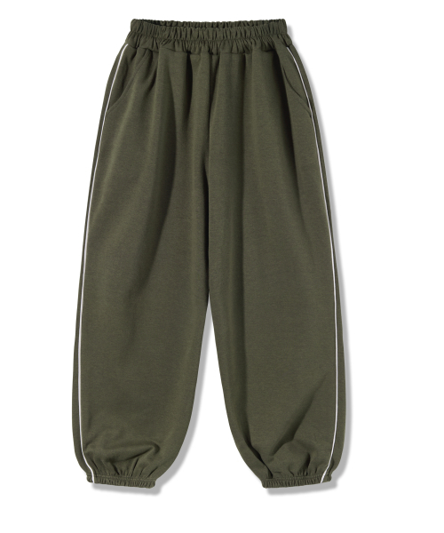 PIANER KIDS(ピアネールキッズ)の「パイピングジョガースウェットパンツ(カーキ)(スウェットパンツ・レディース・カーキ・M(130-140cm)/L(140-150㎝)/S(120-130cm)/XL(150-160㎝))」の5枚目の写真